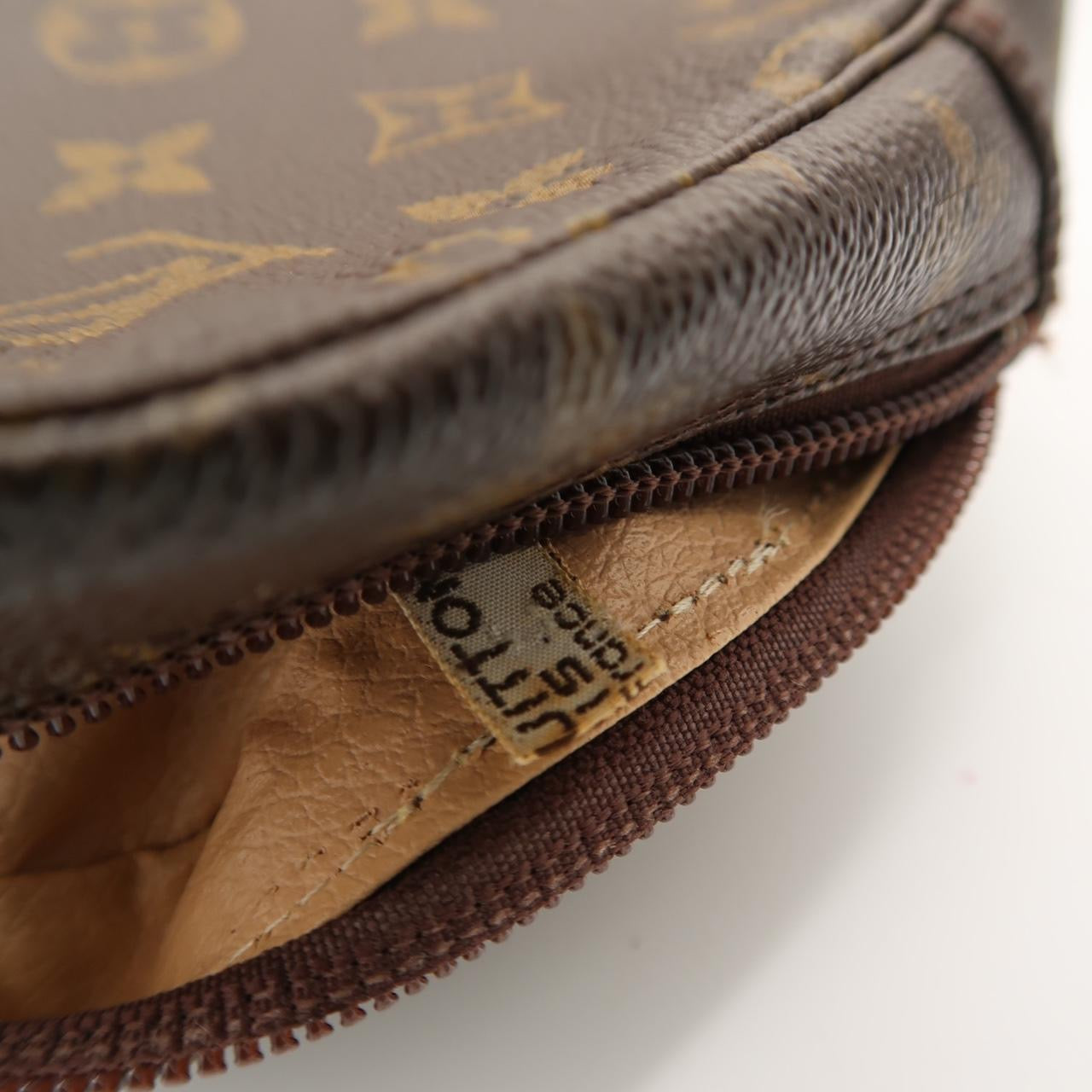 Louis Vuitton Monogram Trousse Toilette