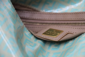Fendi Mamma Baguette Bag