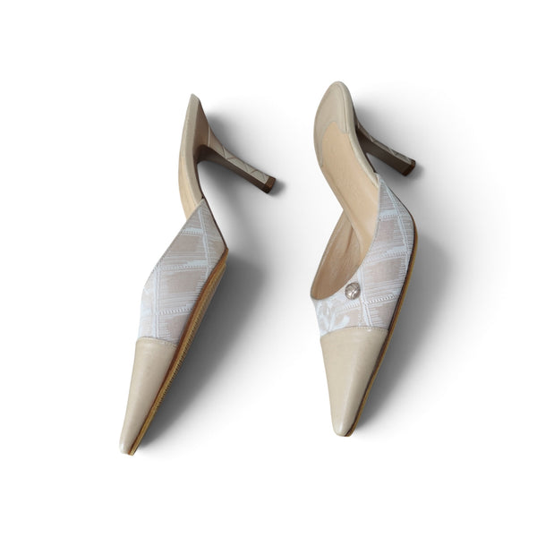 Chanel Coco Mark Travel Line SS 04 Heels